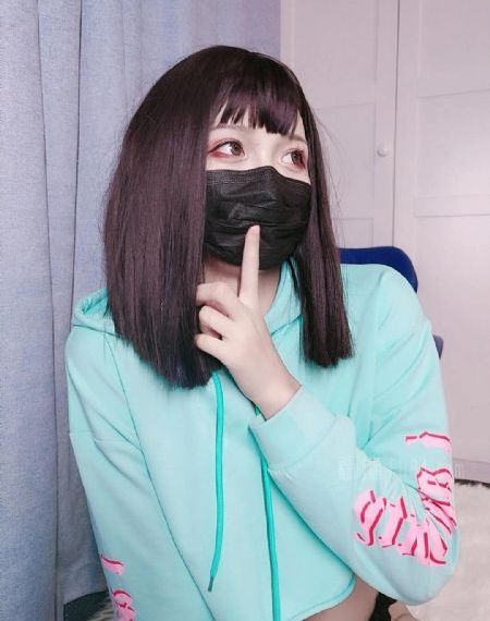 黑色乒乓