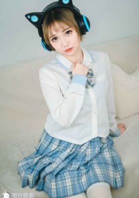 女职员