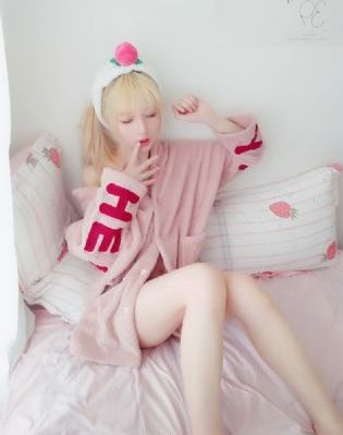 女女女