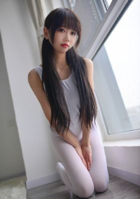 老头天天吃我奶躁我的电影