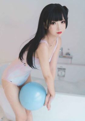 女大学生的沙龙室1